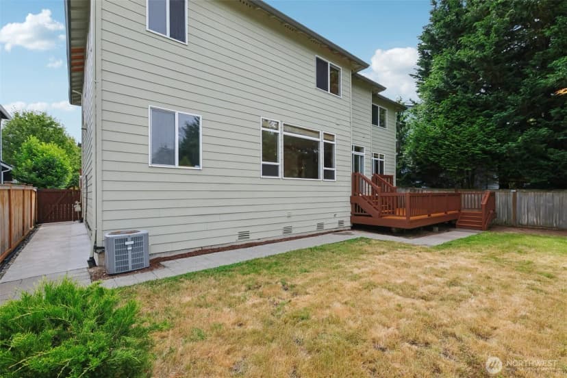 Property photo for 3301 Monterey Court Ne, Renton photo 33