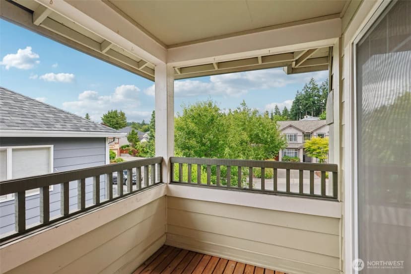 Property photo for 3301 Monterey Court Ne, Renton photo 23