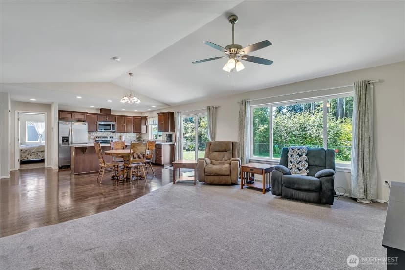 Property photo for 19802 69th Avenue Ct E, Spanaway photo 4