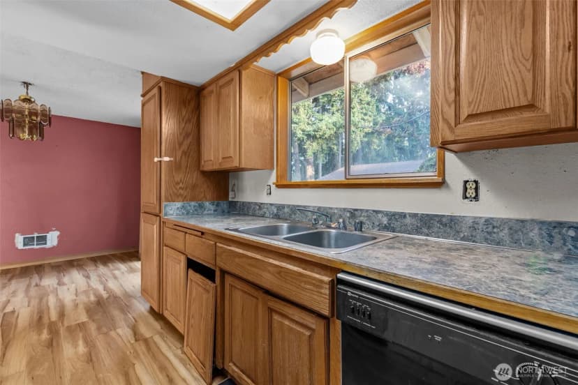 Property photo for 15902 69th Avenue Court E, Puyallup photo 9