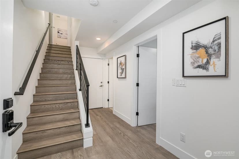 Property photo for 7731 Ne 175th Street #102, Kenmore photo 3