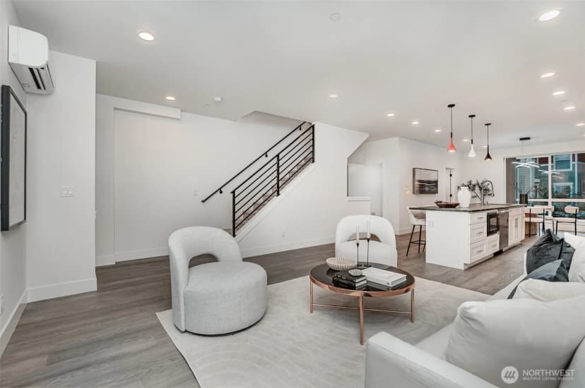 Property photo for 7731 Ne 175th Street #102, Kenmore photo 13