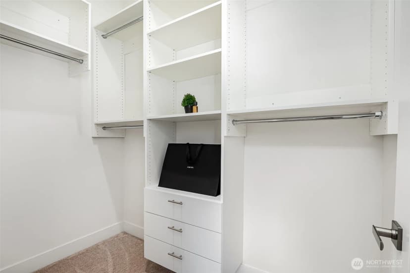 Property photo for 7731 Ne 175th Street #102, Kenmore photo 25