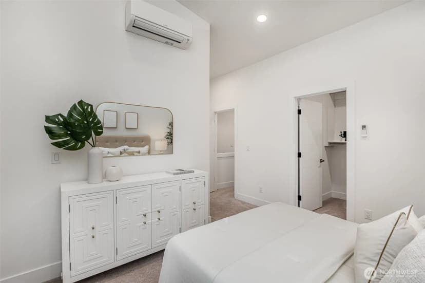 Property photo for 7731 Ne 175th Street #102, Kenmore photo 17