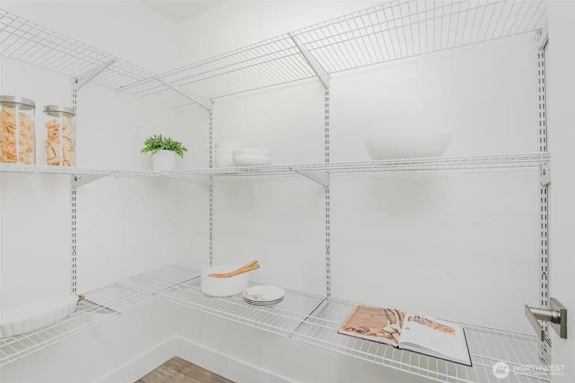 Property photo for 7731 Ne 175th Street #102, Kenmore photo 11