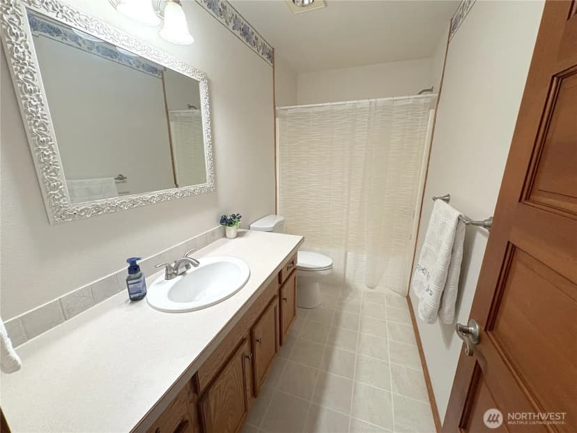 Property photo for 5223 Yearley Drive Ne, Olympia photo 24