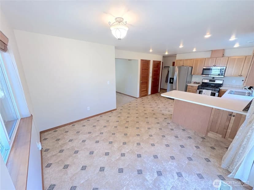 Property photo for 5223 Yearley Drive Ne, Olympia photo 13