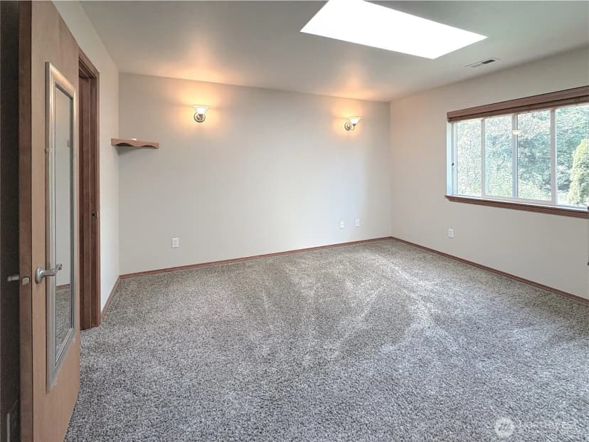 Property photo for 5223 Yearley Drive Ne, Olympia photo 18