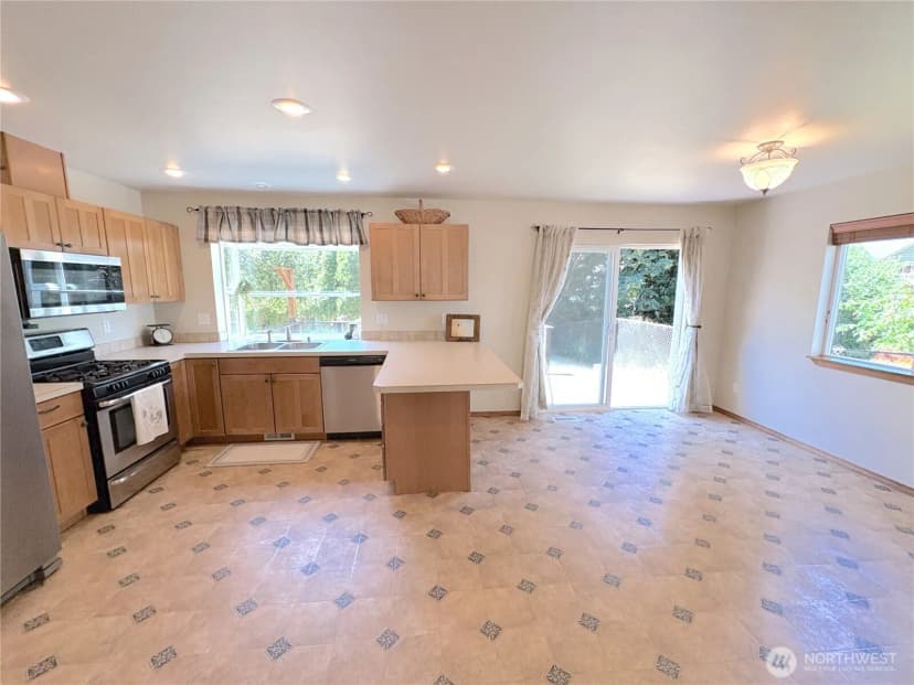 Property photo for 5223 Yearley Drive Ne, Olympia photo 16