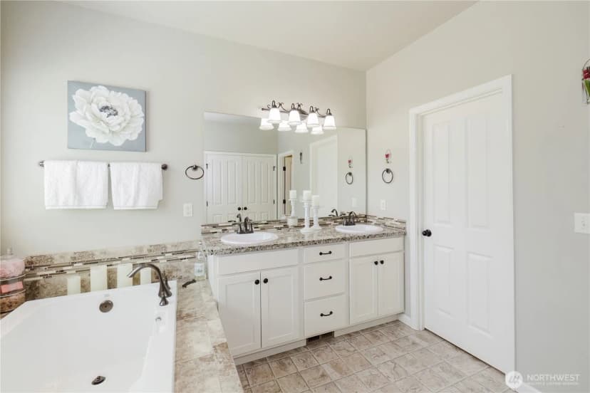 Property photo for 11928 Mayfair Avenue Sw, Port Orchard photo 26