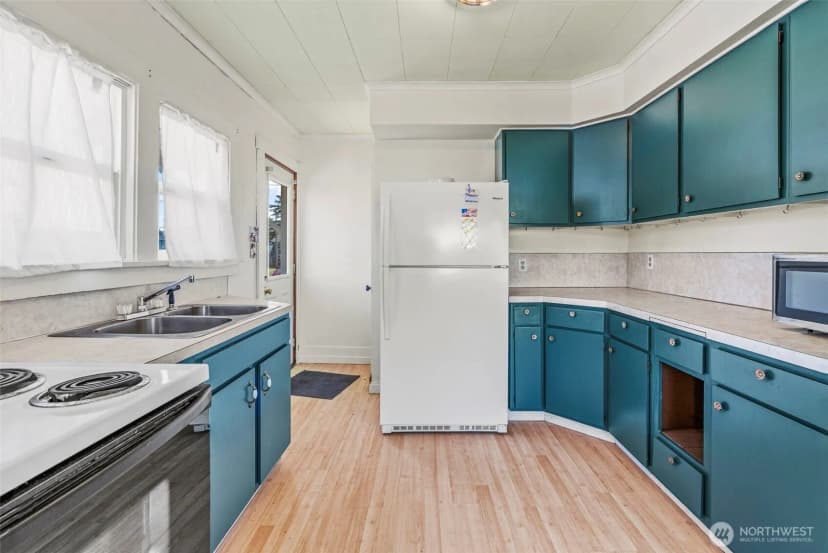 Property photo for 290 S Second St., Cathlamet photo 11