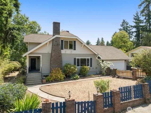 Property photo for 13016 8th Place Sw, Burien photo 3