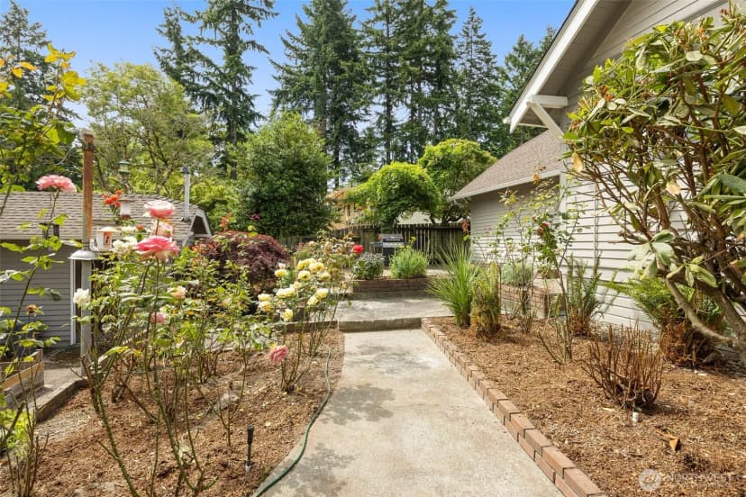 Property photo for 13016 8th Place Sw, Burien photo 29