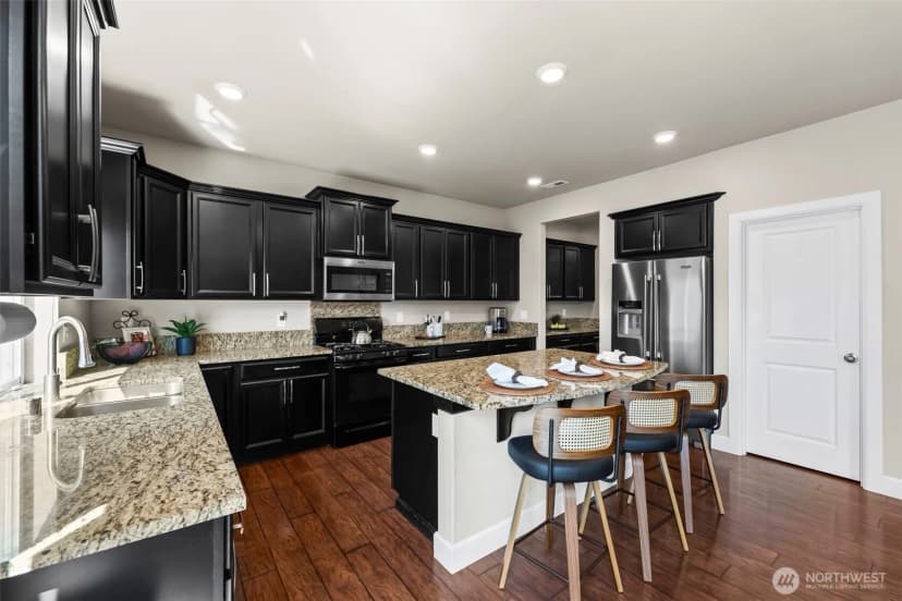 Property photo for 18404 20th Avenue Ct E, Spanaway photo 8