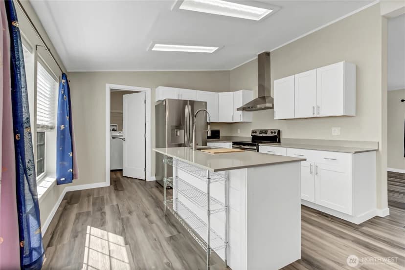 Property photo for 20301 69th Street E, Bonney Lake photo 9