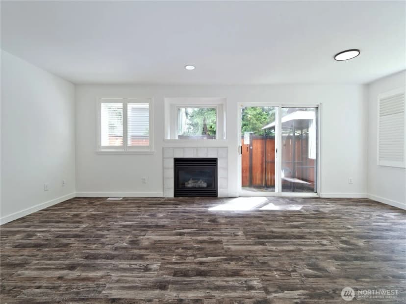 Property photo for 10105 6th Drive Se #b, Everett photo 5