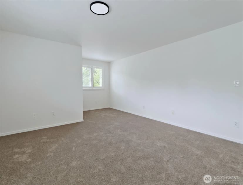 Property photo for 10105 6th Drive Se #b, Everett photo 13
