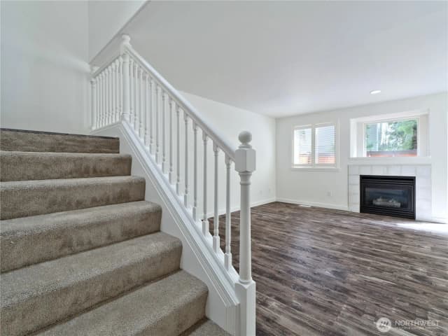 Property photo for 10105 6th Drive Se #b, Everett photo 3