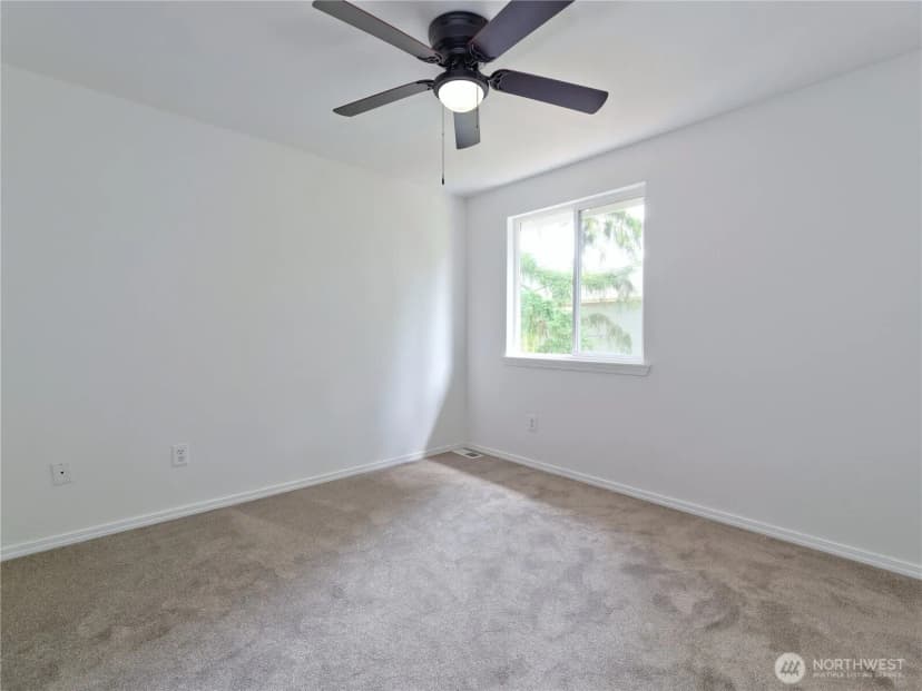 Property photo for 10105 6th Drive Se #b, Everett photo 16