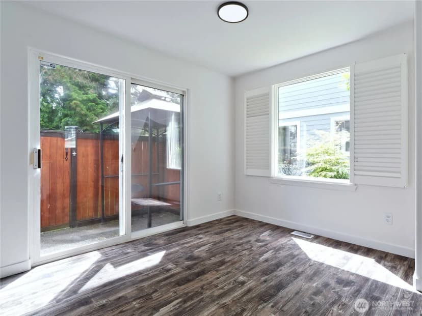 Property photo for 10105 6th Drive Se #b, Everett photo 6