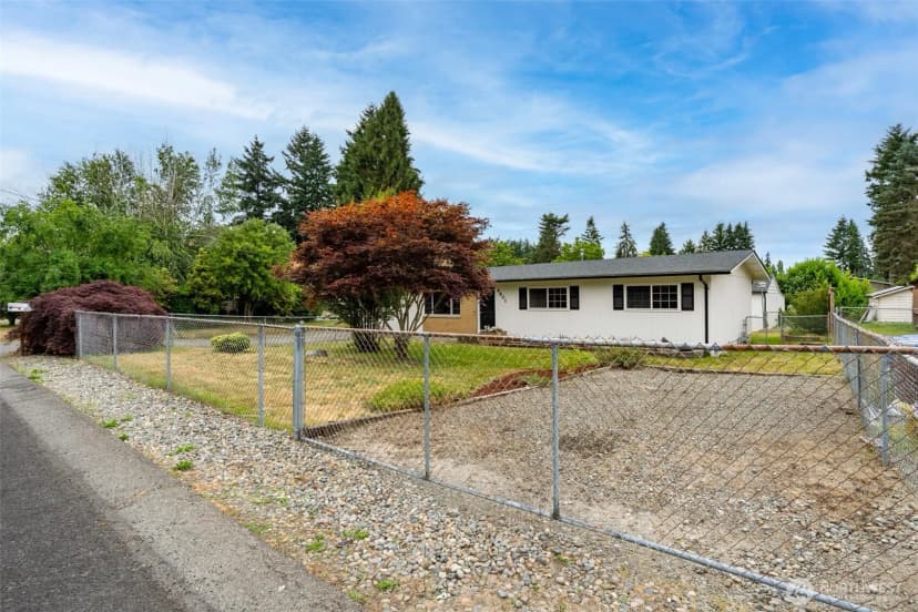 Property photo for 4801 78th Street E, Tacoma photo 22