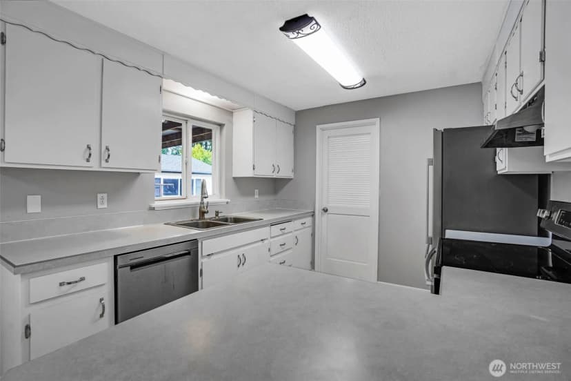 Property photo for 4801 78th Street E, Tacoma photo 13