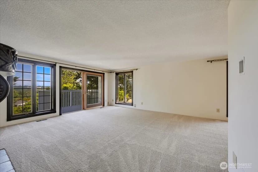 Property photo for 310 224th Street Se, Bothell photo 7