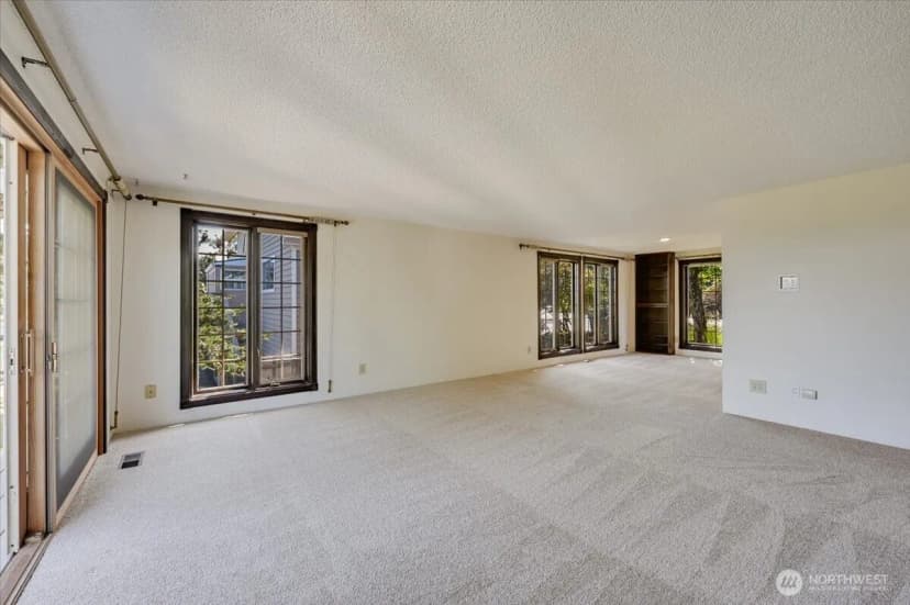 Property photo for 310 224th Street Se, Bothell photo 8