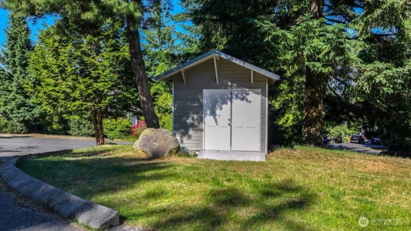 Property photo for 310 224th Street Se, Bothell photo 37