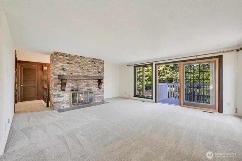 Property photo for 310 224th Street Se, Bothell photo 11