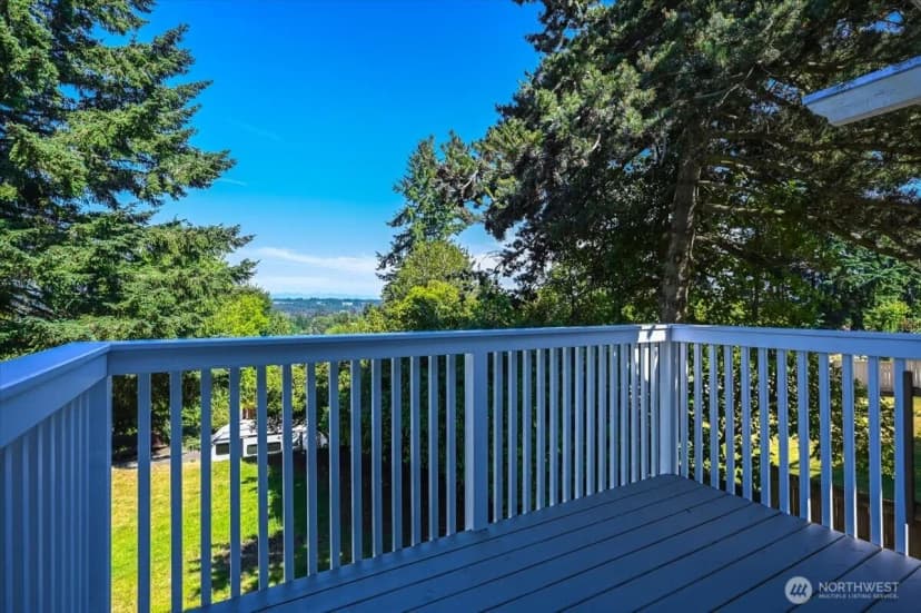 Property photo for 310 224th Street Se, Bothell photo 13