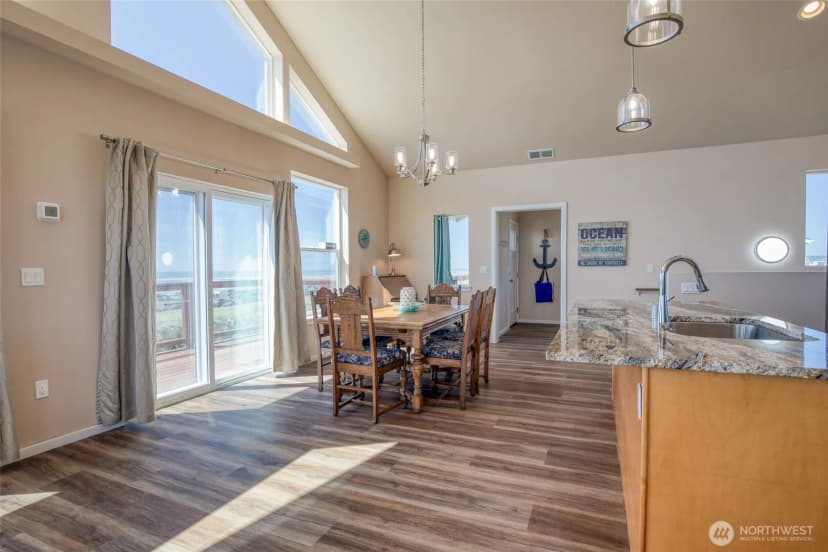 Property photo for 1511 E Ocean Shores Boulevard Sw, Ocean Shores photo 8