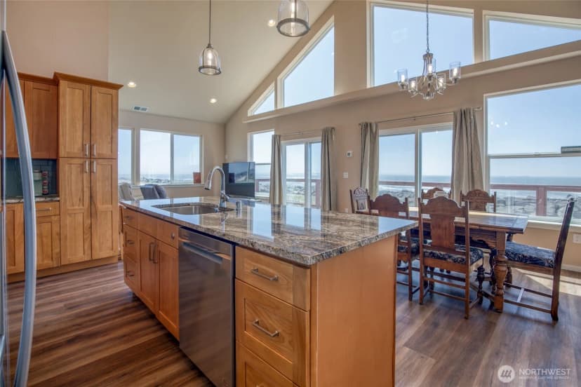 Property photo for 1511 E Ocean Shores Boulevard Sw, Ocean Shores photo 10