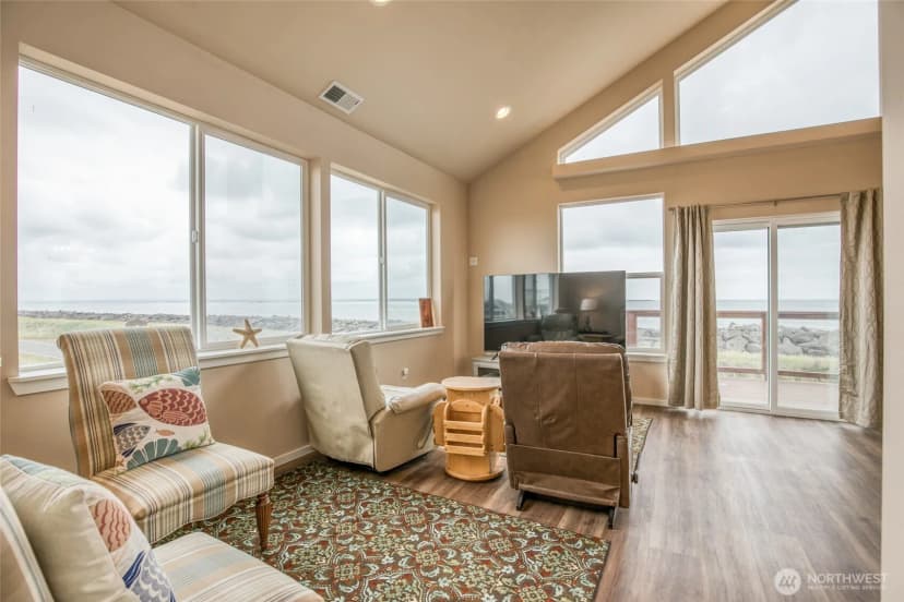 Property photo for 1511 E Ocean Shores Boulevard Sw, Ocean Shores photo 15