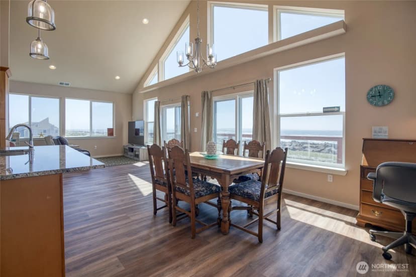 Property photo for 1511 E Ocean Shores Boulevard Sw, Ocean Shores photo 9