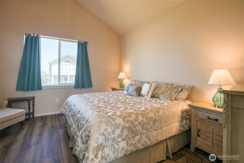 Property photo for 1511 E Ocean Shores Boulevard Sw, Ocean Shores photo 16