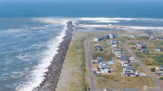 Property photo for 1511 E Ocean Shores Boulevard Sw, Ocean Shores