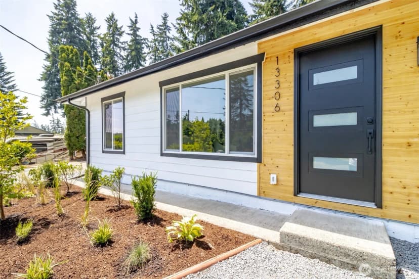 Property photo for 13306 126th Avenue E, Puyallup photo 3