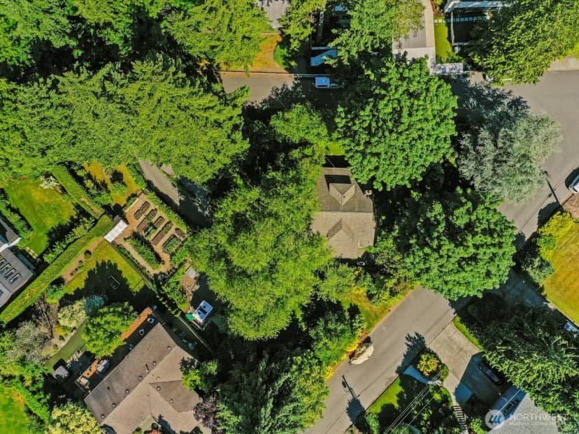 Property photo for 11231 Ne 67th Street, Kirkland photo 36