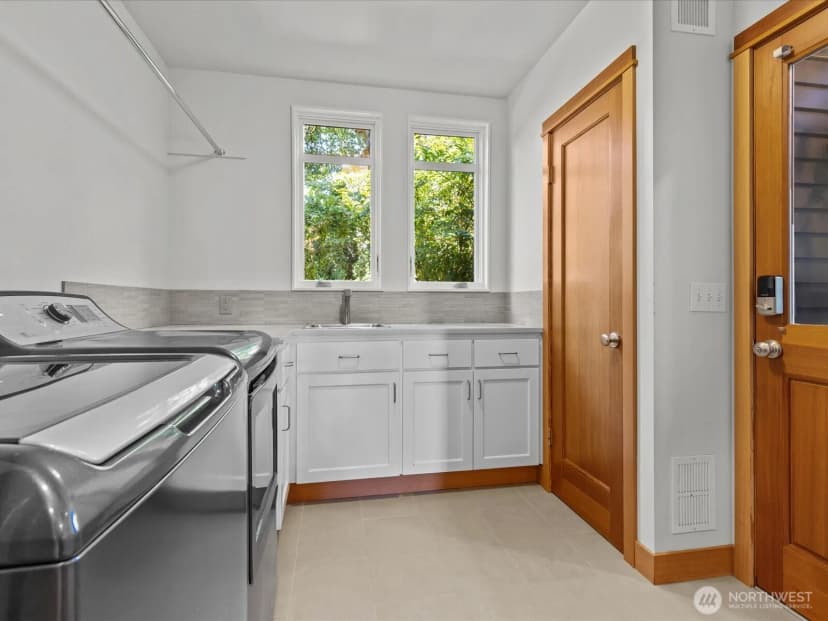 Property photo for 11231 Ne 67th Street, Kirkland photo 11