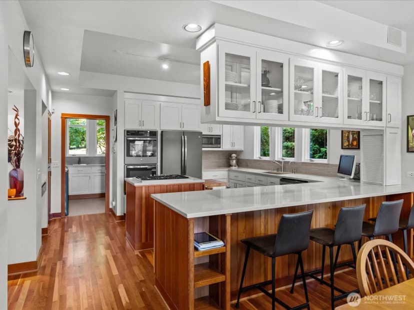 Property photo for 11231 Ne 67th Street, Kirkland photo 6