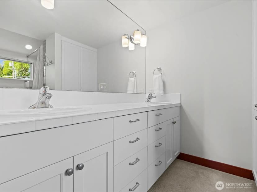Property photo for 11231 Ne 67th Street, Kirkland photo 31
