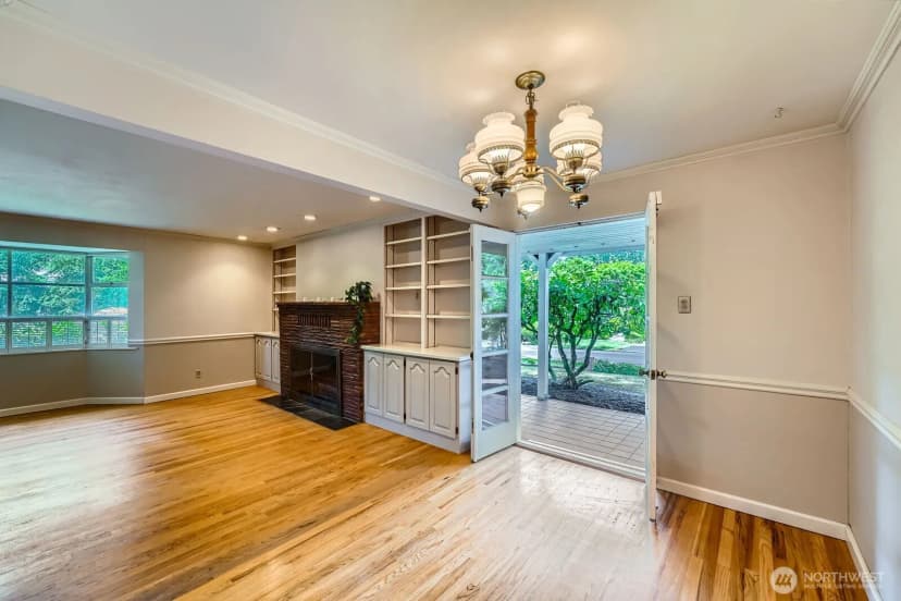 Property photo for 3706 84th Avenue Se, Mercer Island photo 9