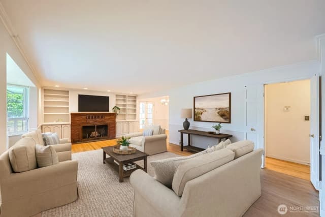 Property photo for 3706 84th Avenue Se, Mercer Island photo 5