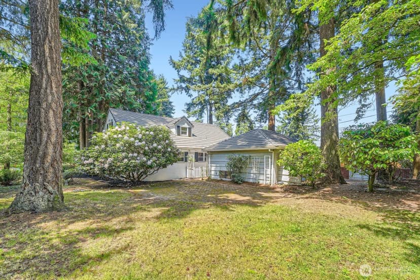 Property photo for 3706 84th Avenue Se, Mercer Island photo 32