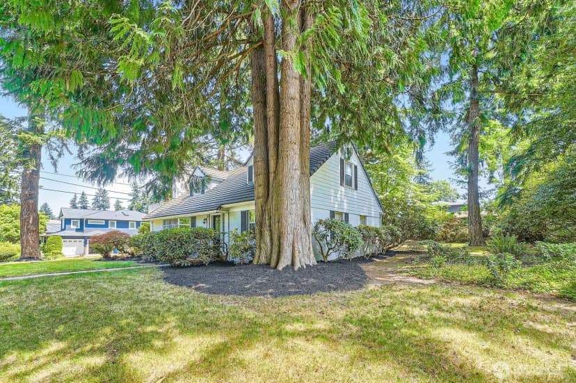 Property photo for 3706 84th Avenue Se, Mercer Island photo 31