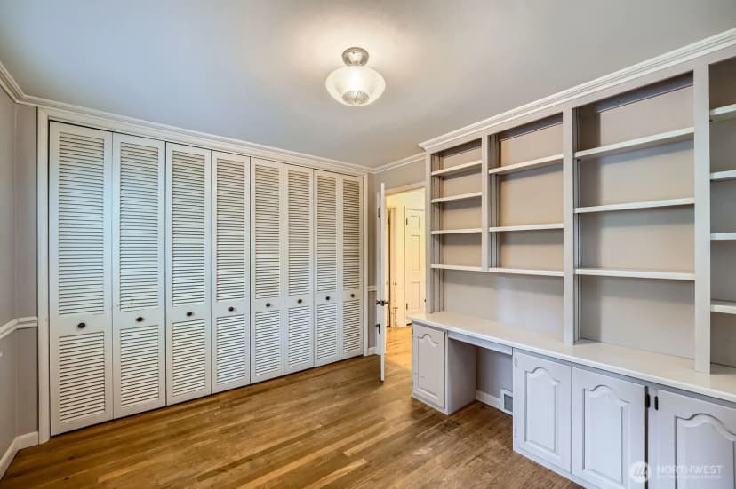 Property photo for 3706 84th Avenue Se, Mercer Island photo 15