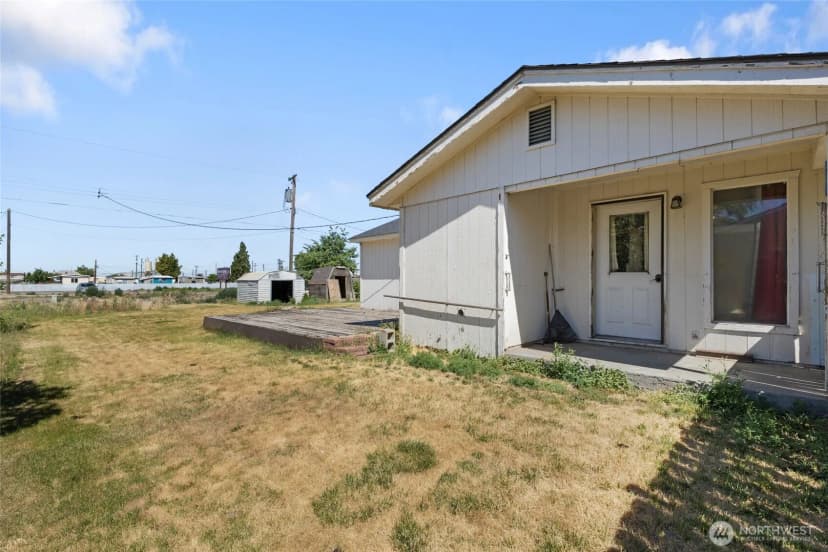 Property photo for 832 S 2nd Avenue, Othello photo 22