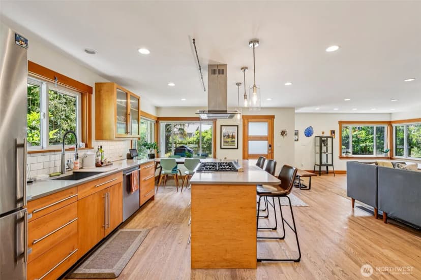 Property photo for 6412 Sw Hinds Street, Seattle photo 11