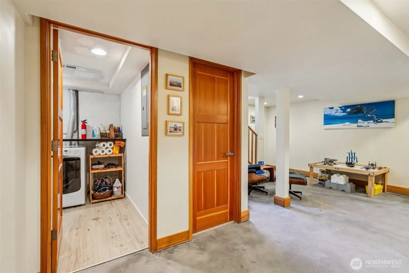 Property photo for 6412 Sw Hinds Street, Seattle photo 18